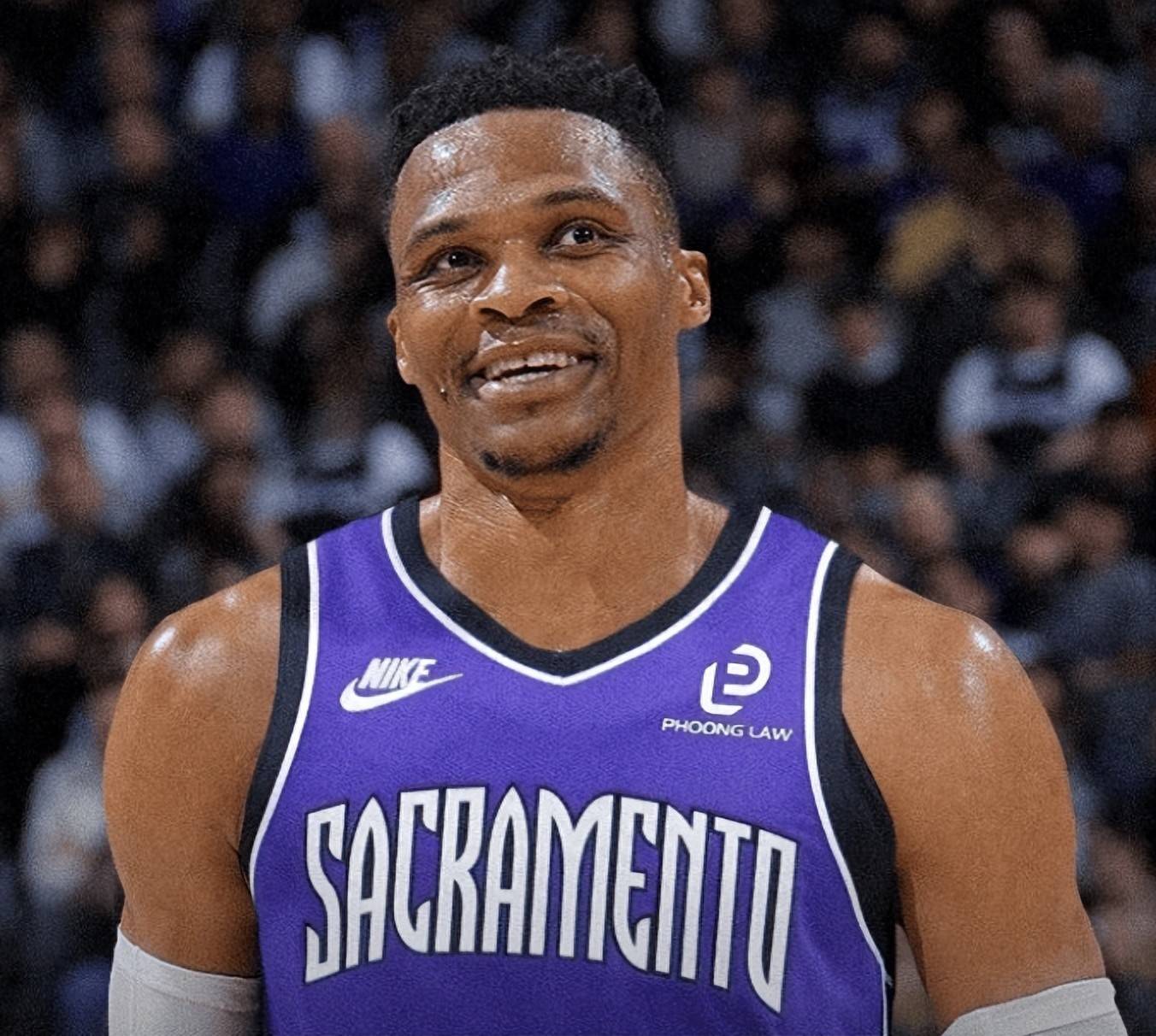 压哨三分 压哨三分