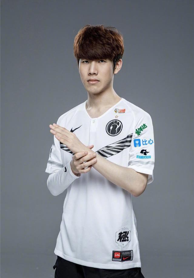 利输回去 利输回去